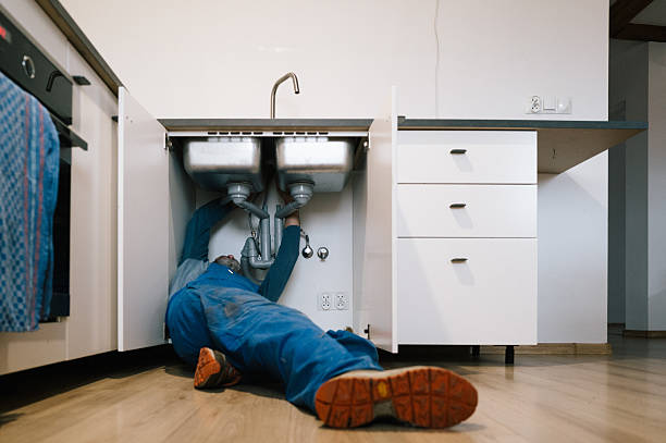 Professional Plumbing technician working in Cedar Bluff, VA